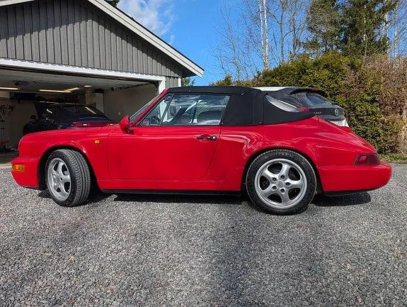 Porsche 911 Carrera 4