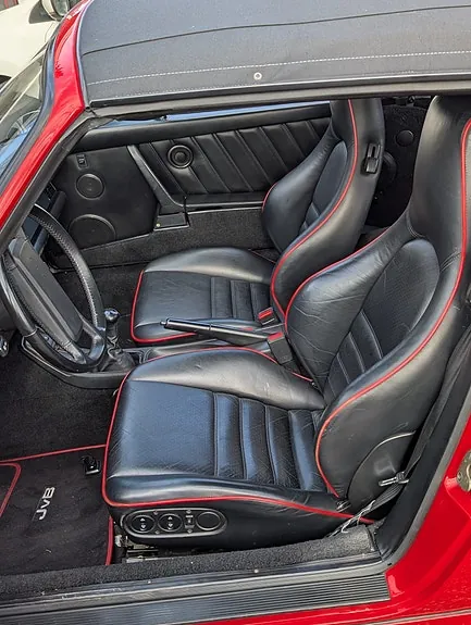 Porsche 911 Carrera 4 1990 photo 5