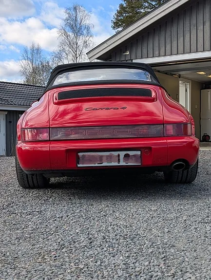 Porsche 911 Carrera 4 1990 photo 4