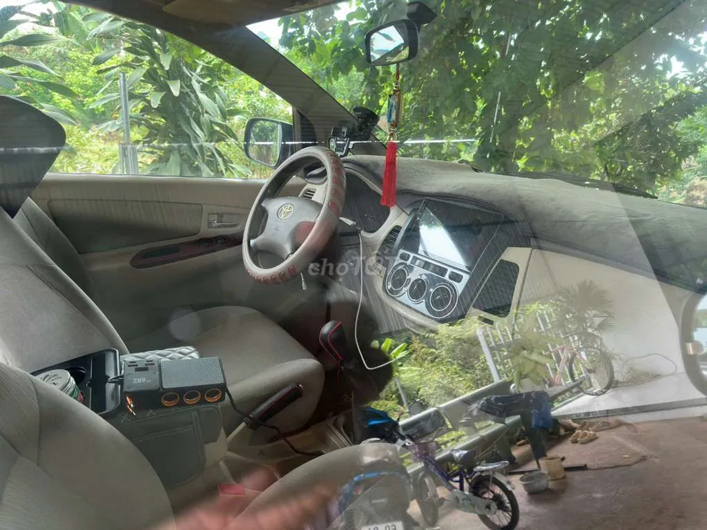 Toyota Innova 2006 photo 4