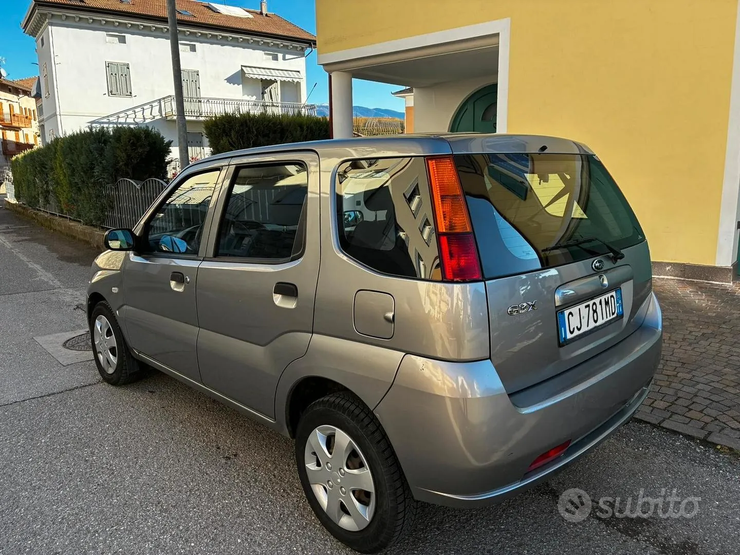 Suzuki Ignis 2004 photo 3