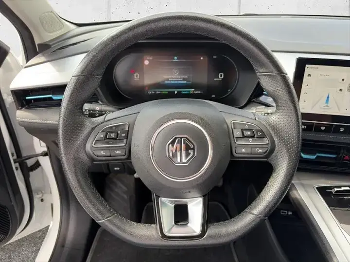 MG Mg5 2023 photo 2