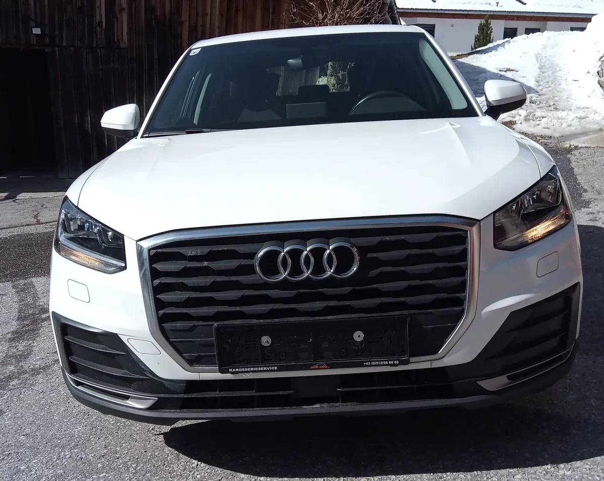 Audi Q2 2017 photo 2