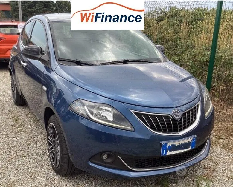 Lancia Ypsilon