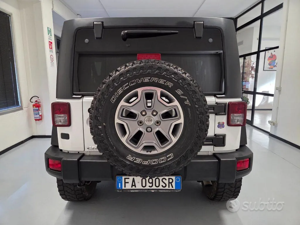 Jeep Wrangler Unlimited 2015 photo 5
