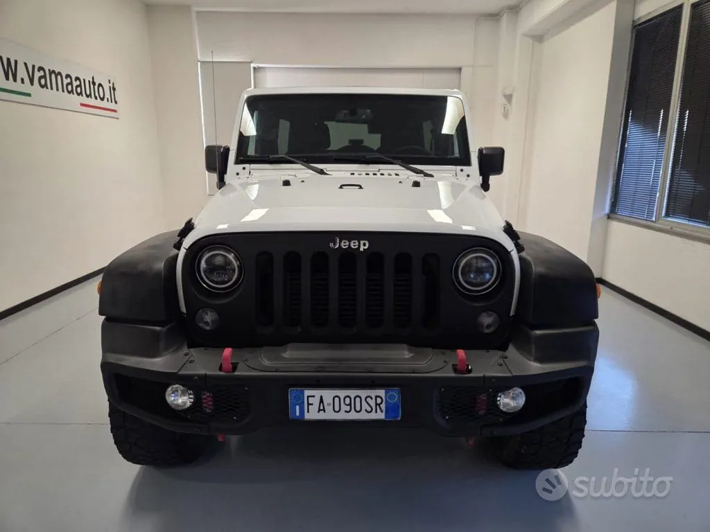 Jeep Wrangler Unlimited 2015 photo 2