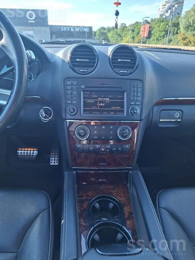 Mercedes-Benz Gl450 2011 photo 4