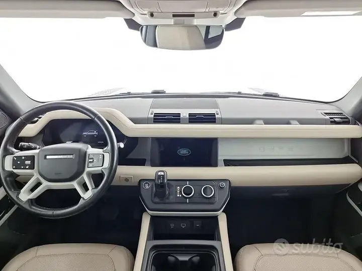 Land Rover Defender 2023 photo 4