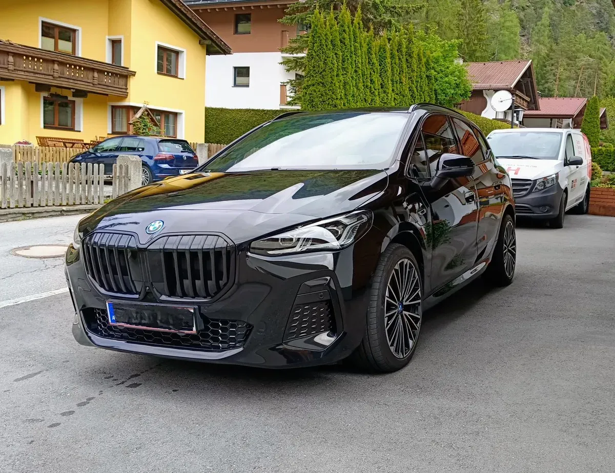 BMW 2Er-Reihe 230E X Drive Active Tourer 2022 photo 3
