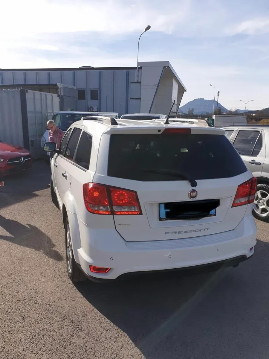 Fiat Freemont 2015 photo 2