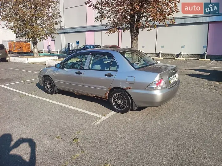 Mitsubishi Lancer 2004 photo 3