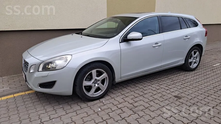 Volvo V60 2012 photo 5