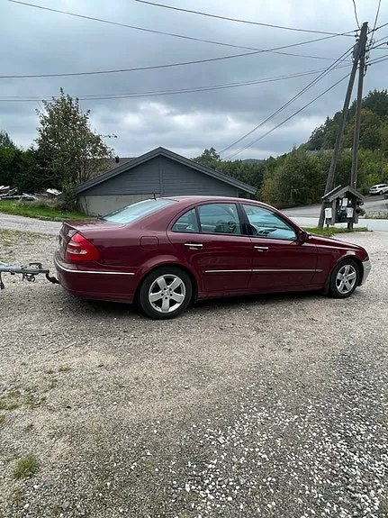 Mercedes-Benz E220 D
