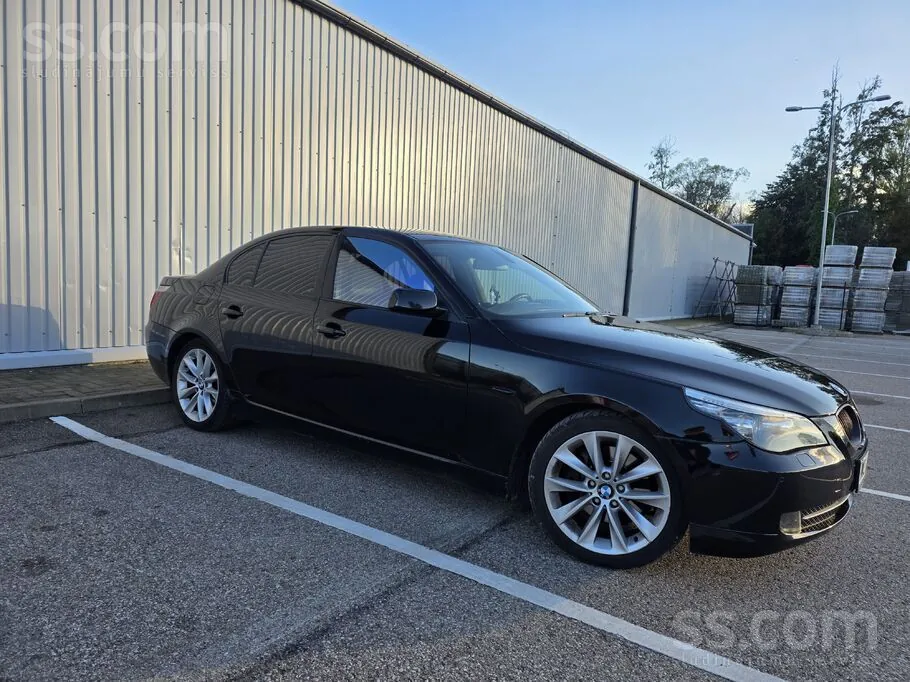 BMW 525