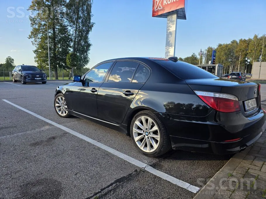 BMW 525 2008 photo 4