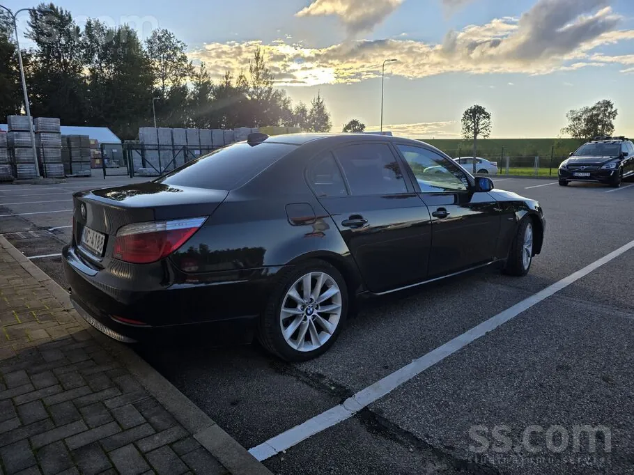 BMW 525 2008 photo 3