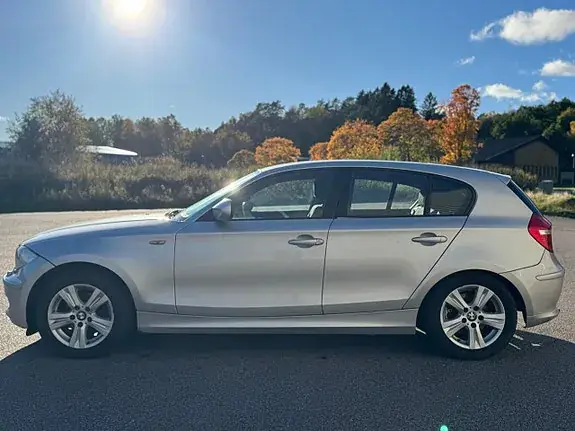BMW 118D 2010 photo 4