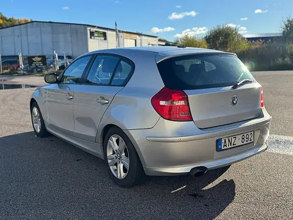 BMW 118D 2010 photo 5