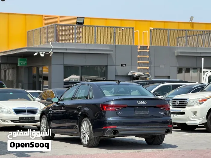 Audi A4 2018 photo 2