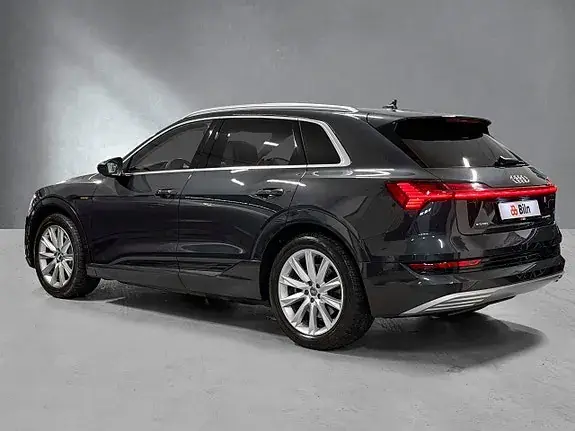 Audi E-Tron 2021 photo 3