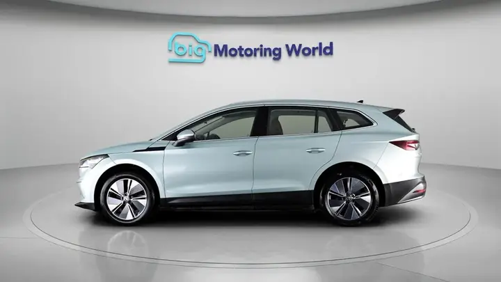 Skoda Enyaq 2023 photo 5