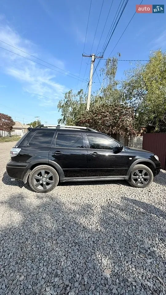 Mitsubishi Outlander 2007 photo 2