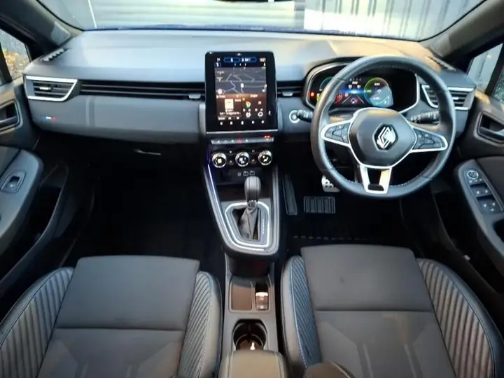 Renault Clio 2024 photo 3