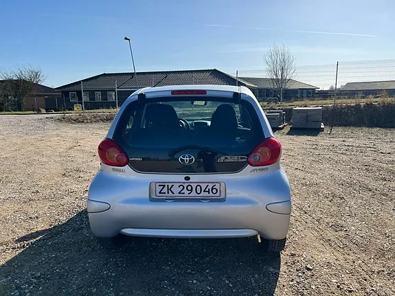 Toyota Aygo 2008 photo 3