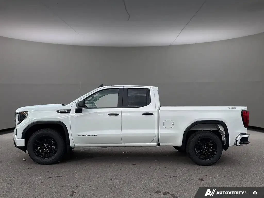 GMC Sierra 1500 2026 photo 2