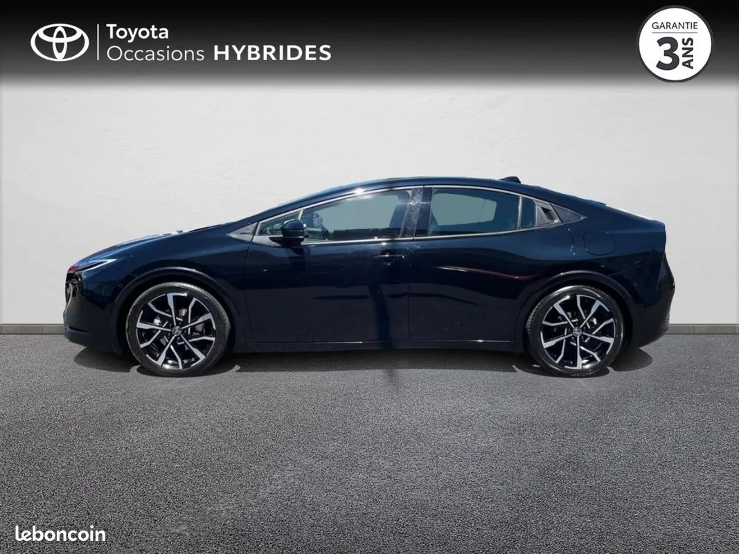 Toyota Prius 2024 photo 3