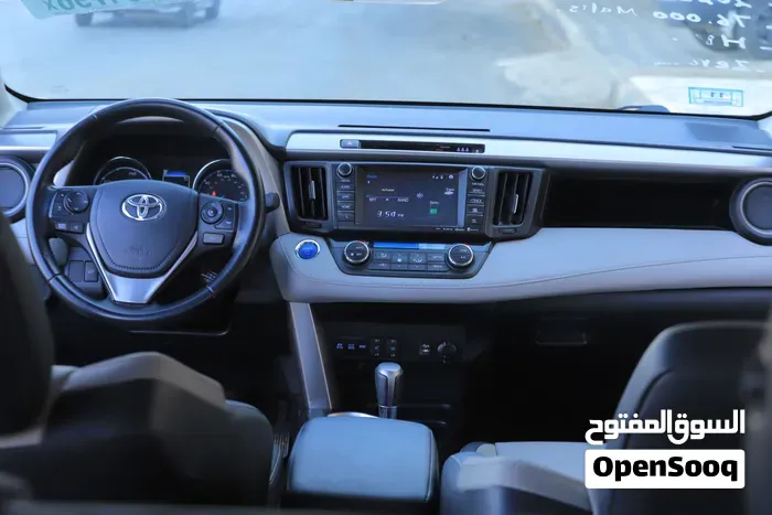 Toyota Rav 4 2017 photo 2