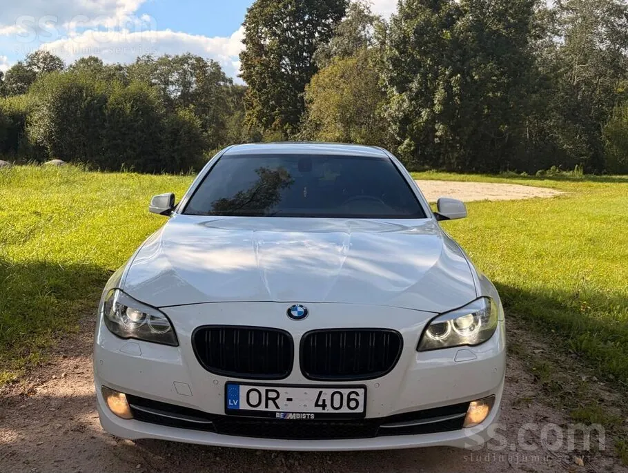 BMW 525 2010 photo 2
