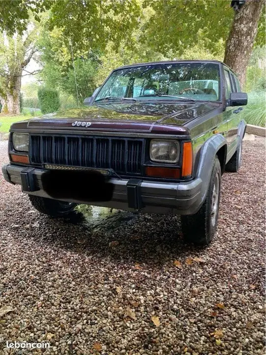 Jeep Cherokee