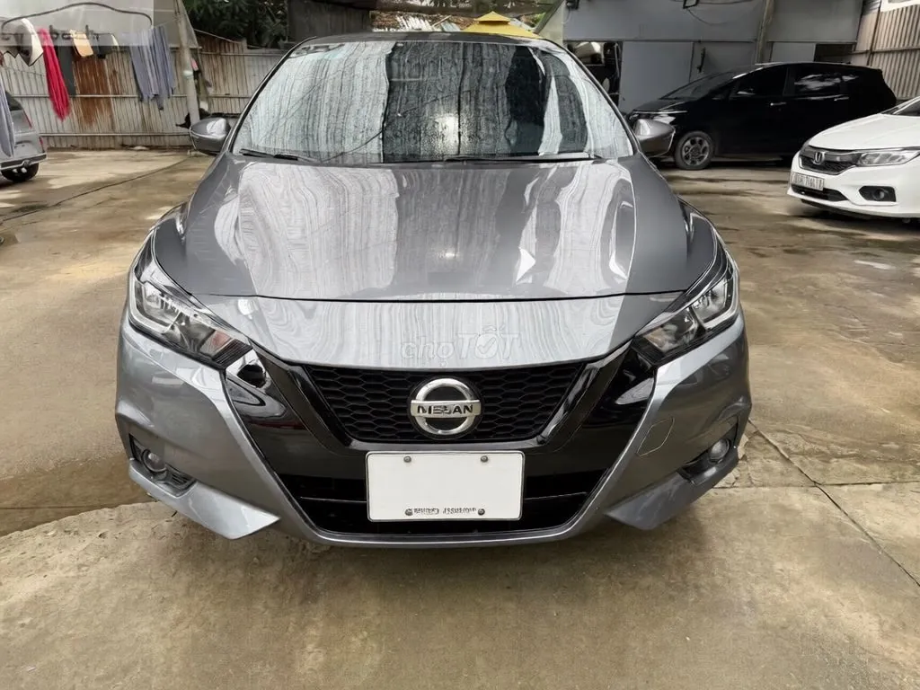 Nissan Almera