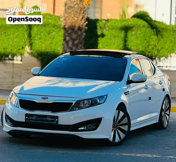 Kia K5 2012 photo 2