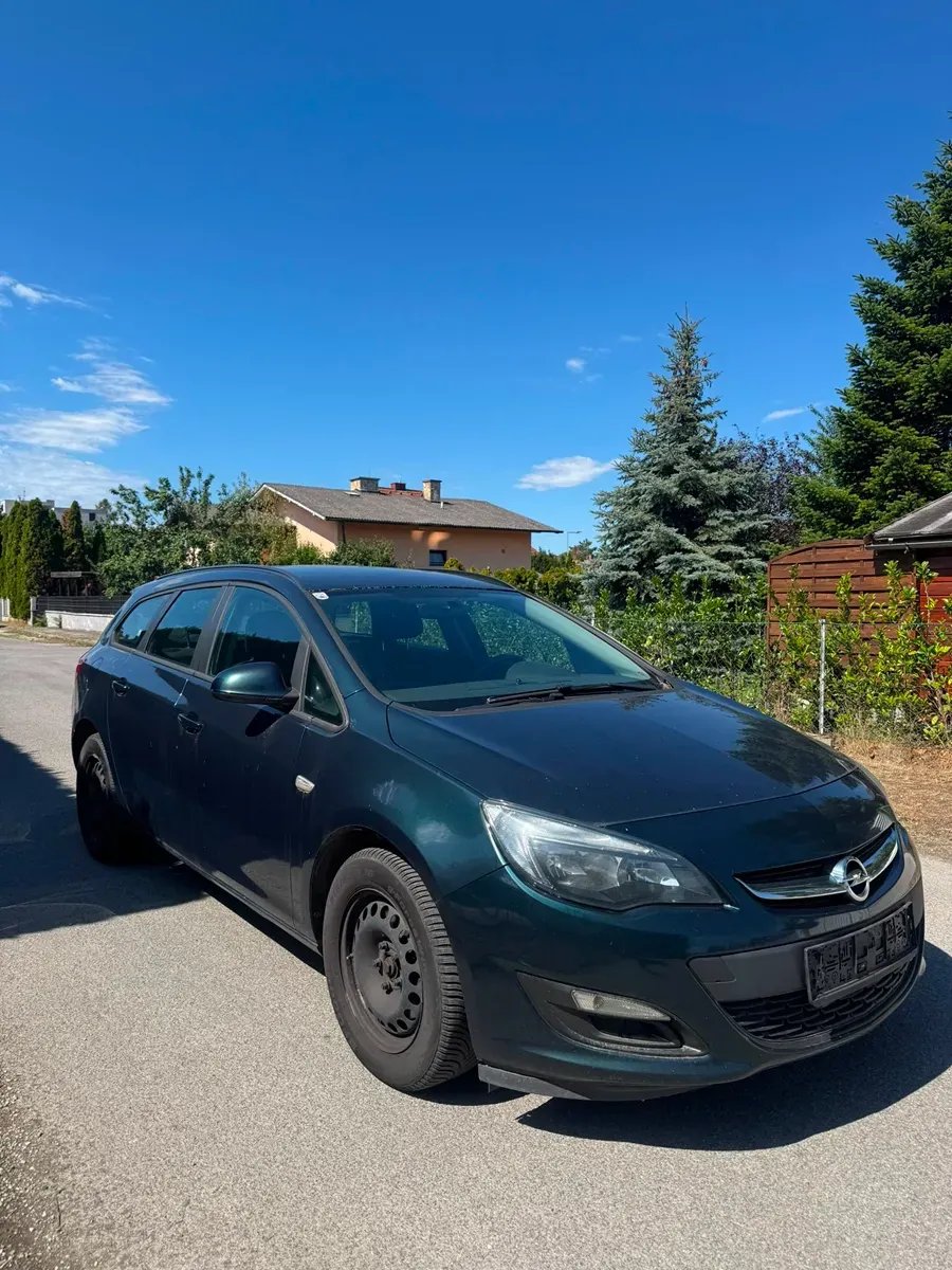 Opel Astra 2016 photo 2