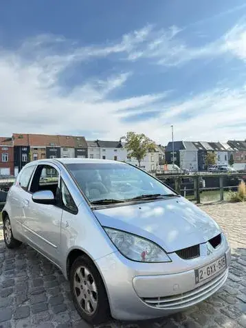 Mitsubishi Colt