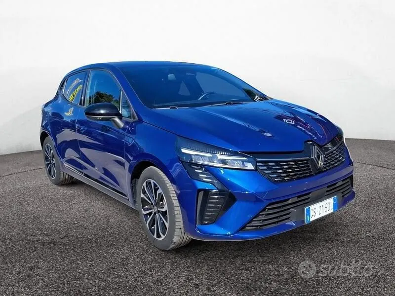 Renault Clio 2023 photo 2