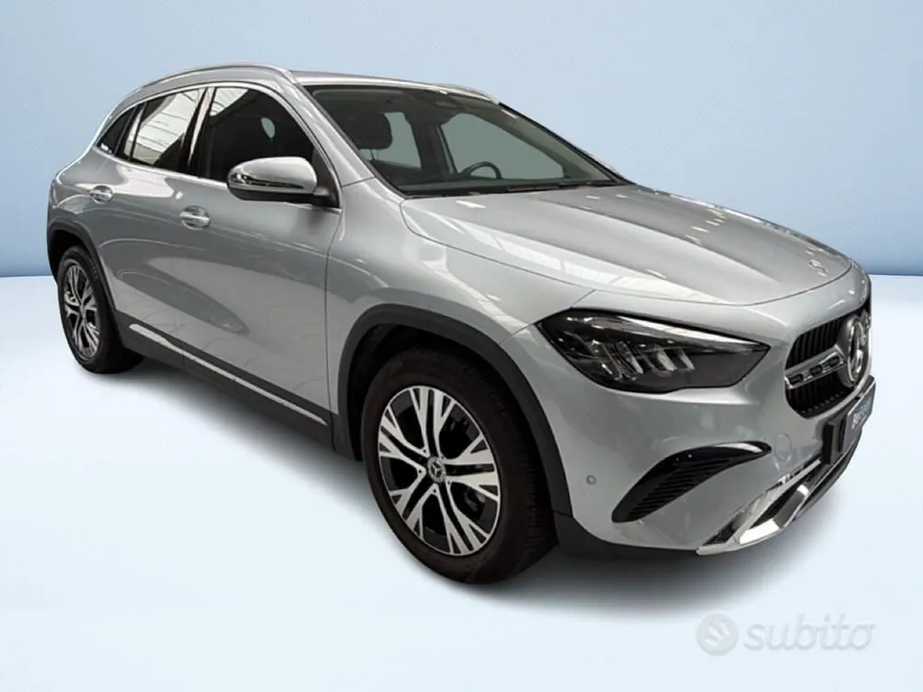 Mercedes-Benz Gla 2025 photo 2