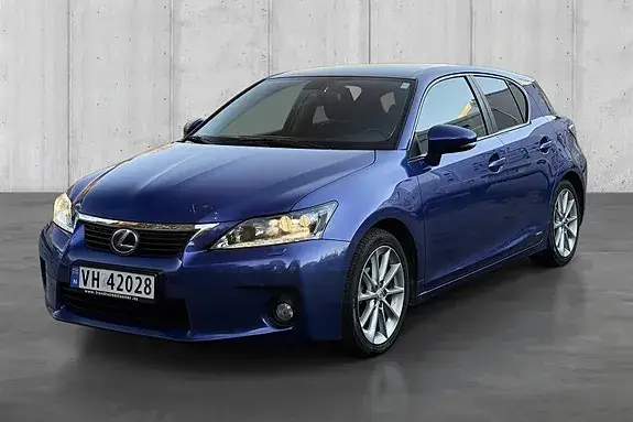 Lexus Ct200H 2012 photo 2