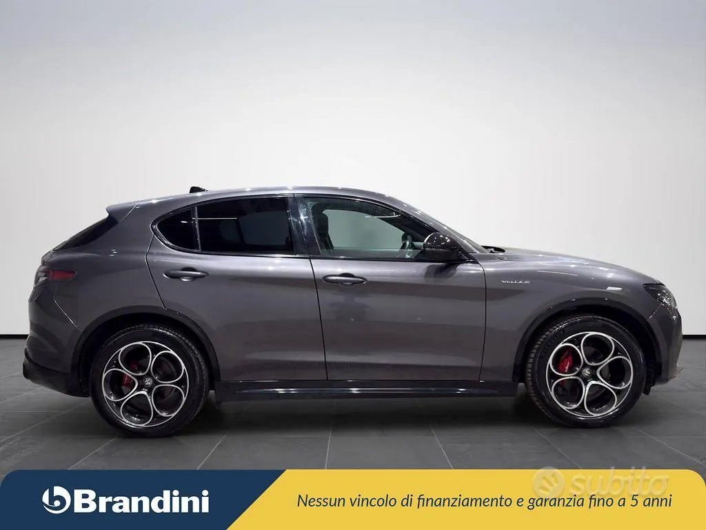 Alfa Romeo Stelvio 2025 photo 5