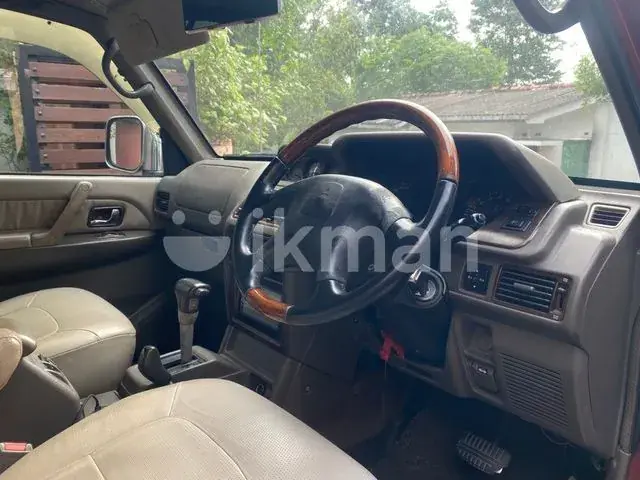 Mitsubishi Pajero 1999 photo 2