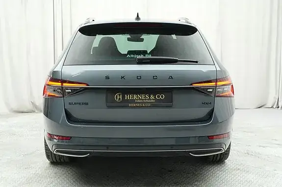Skoda Superb 2021 photo 4