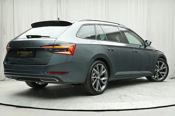 Skoda Superb 2021 photo 5