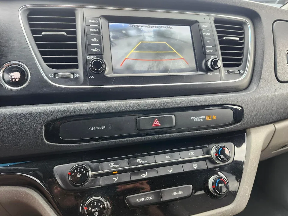 Kia Sedona 2019 photo 4