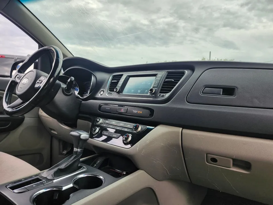 Kia Sedona 2019 photo 5