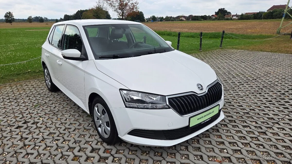 Skoda Fabia 2021 photo 3