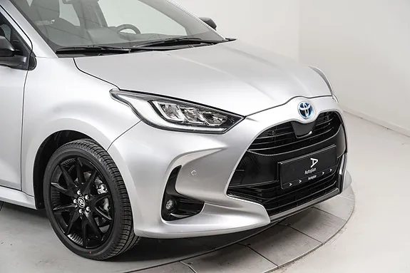 Toyota Yaris 2023 photo 3