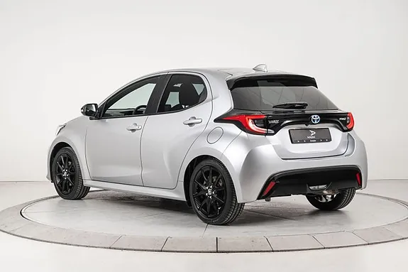 Toyota Yaris 2023 photo 5