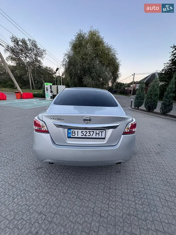 Nissan Altima 2014 photo 4
